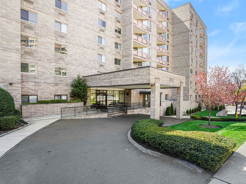 1st image of 143 Hoyt Street #3M