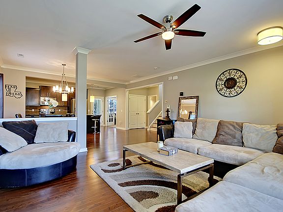 5th image of 174 Balsam Cir