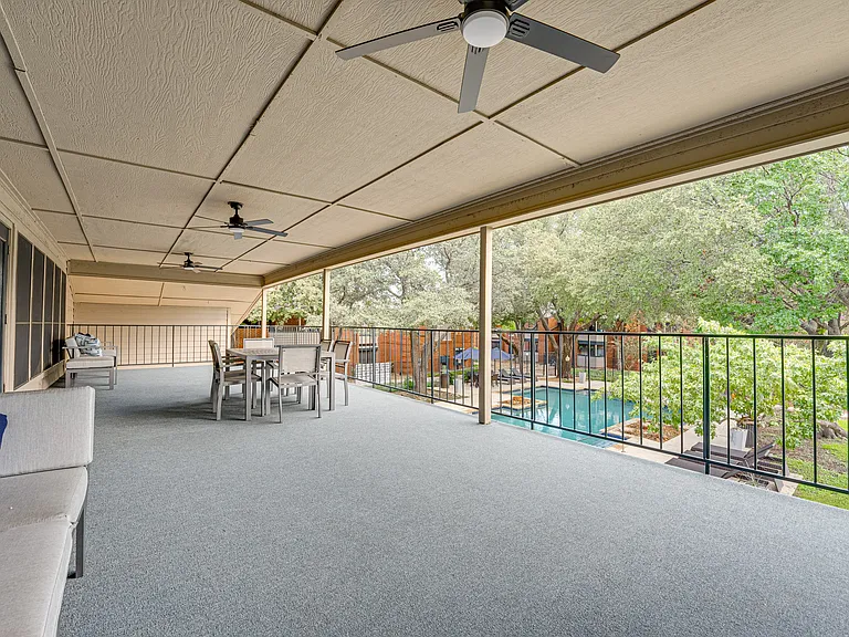 Indian Creek Apartments — Photo 23