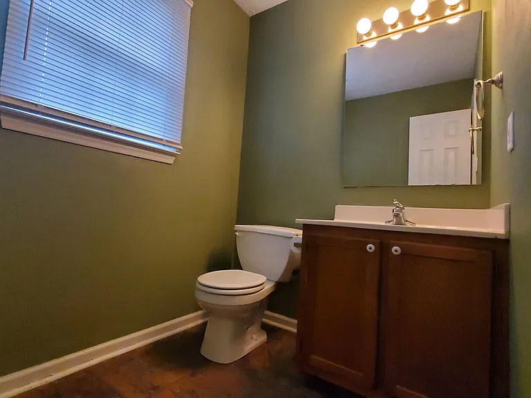 2823 Franzia Dr — Photo 16