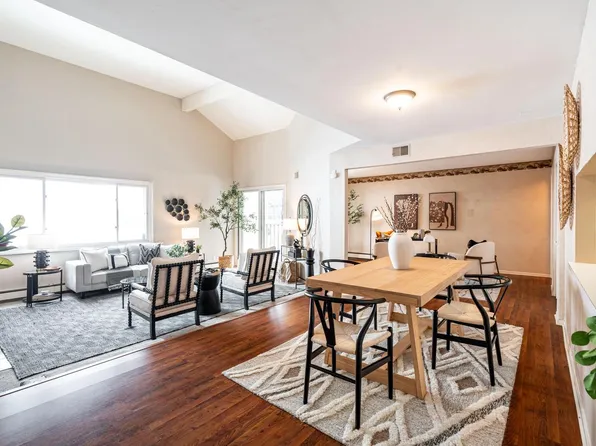 330 East Beaumont AVENUE #204, Whitefish Bay, WI 53217