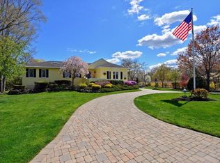 22 Paag Ln, Little Silver, NJ 07739