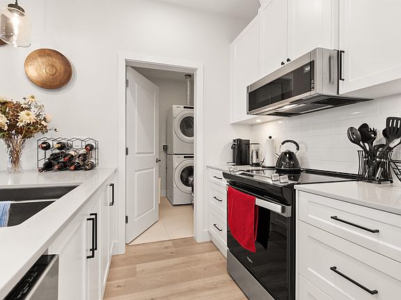 5th image of 6045 Chilliwack River Rd #610