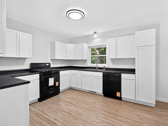 2nd image of 1714 20 3/4 Street