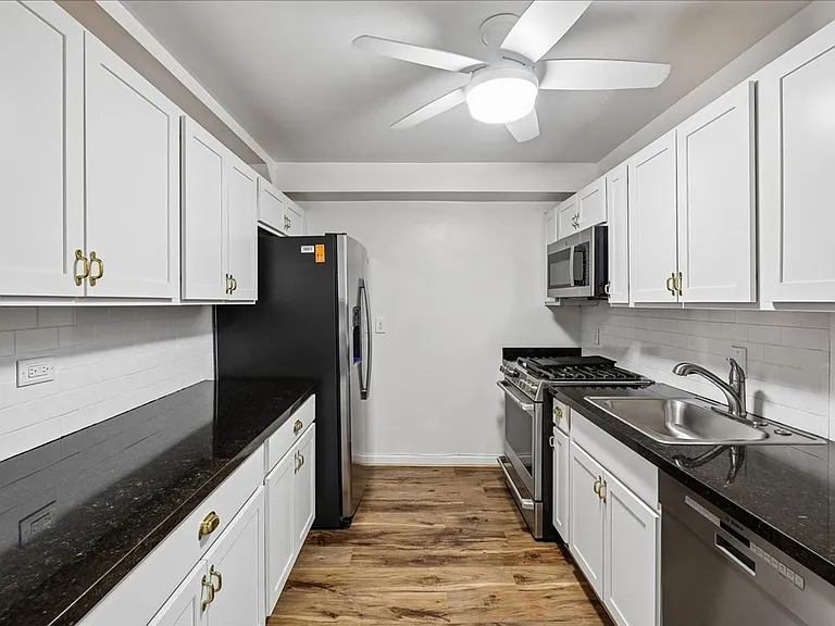 3315 Wisconsin Ave NW #407 — Photo 7