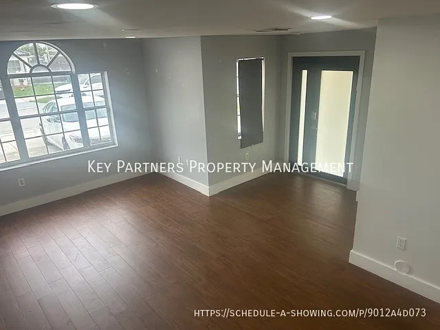 16001 SW 140th Ct — Photo 4