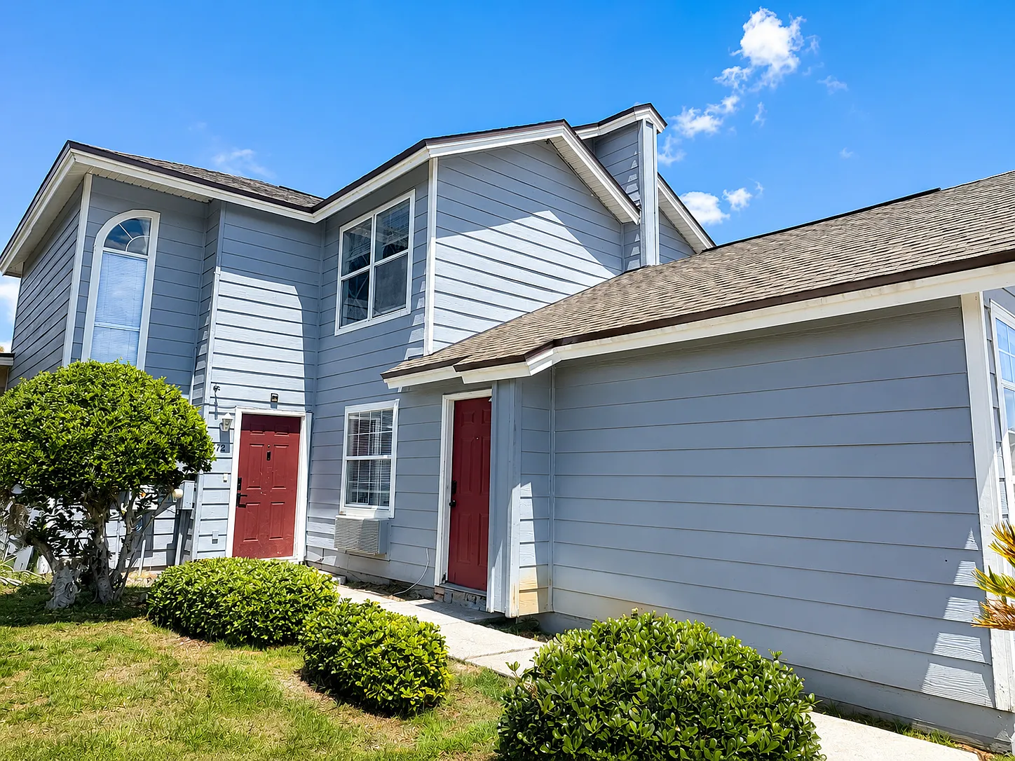 3 bed, 1600 sqft, $1,700 — Photo 1