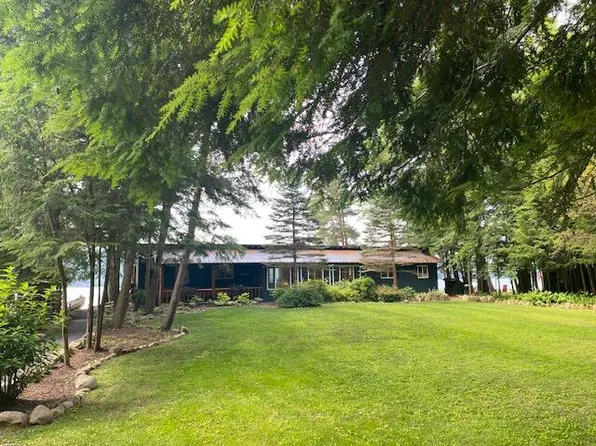 171 Eagle Point Rd, Eagle Bay, NY 13331