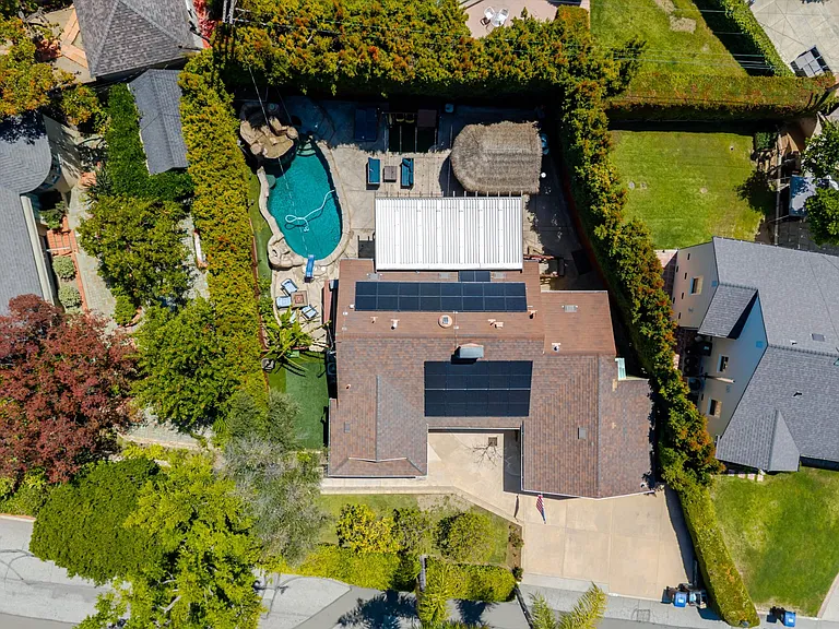 660 Woodbury Rd — Photo 40