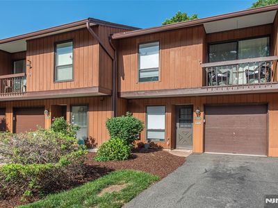 1068 Treetops, Wharton, NJ, 07885