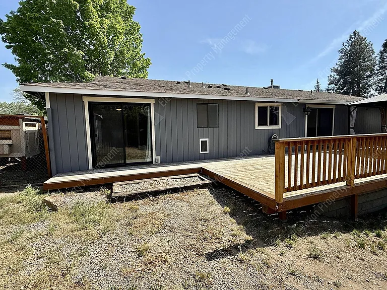 2136 NE Wells Acres Rd — Photo 13