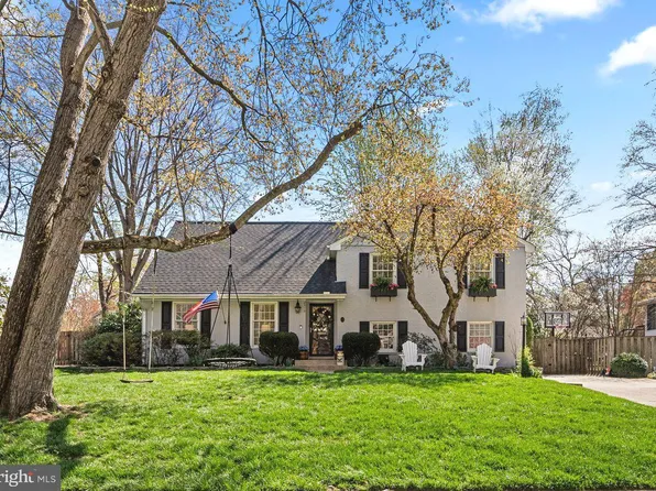 8513 Stable Dr, Alexandria, VA 22308