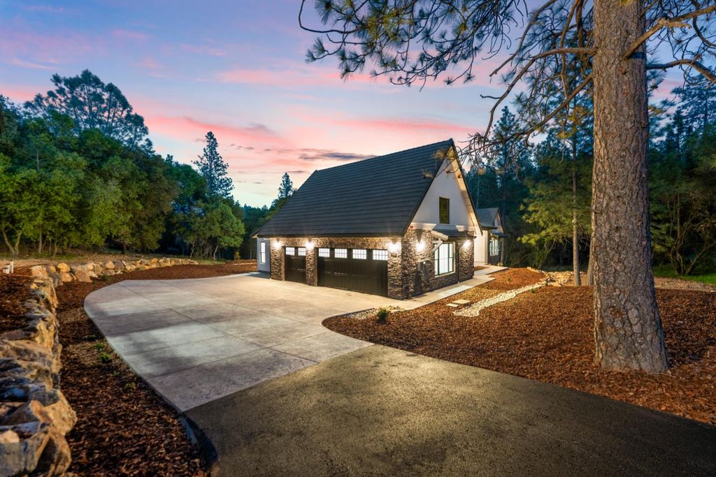 15010 Grand Knoll Drive 3