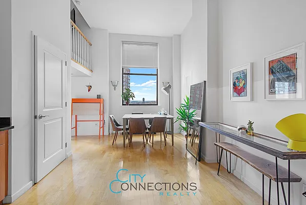 Rented by City Connections Realty | media 4