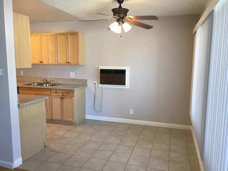 405 N Marengo Ave #9 — Photo 27