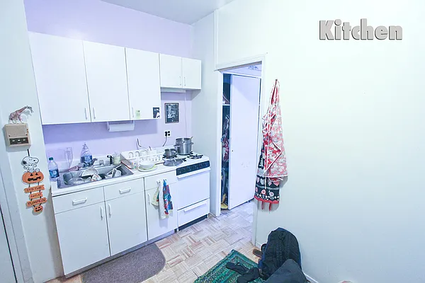 Rented by Jonis Realty | media 12