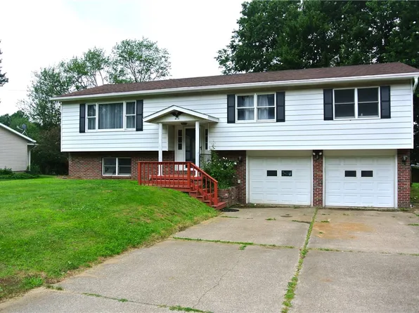 3878 Gay Rd, Erie, PA 16510