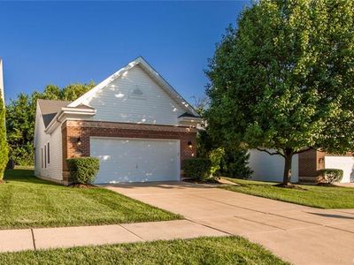 12626 Jane Denny Ln, Saint Louis, MO, 63128