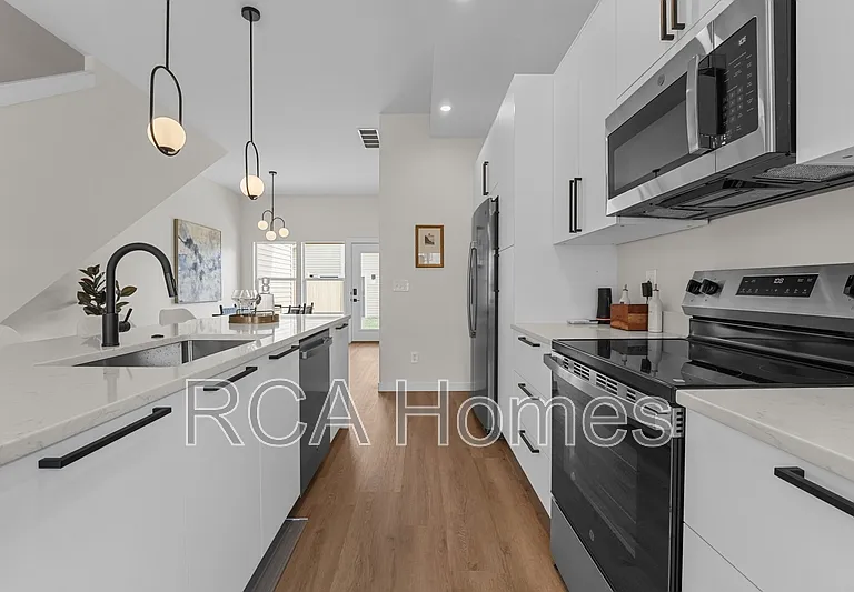 47 S Keystone Ave — Photo 9