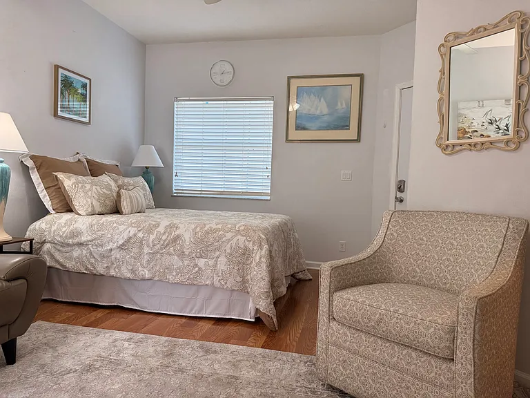 8919 Sandshot Ct #B — Photo 12