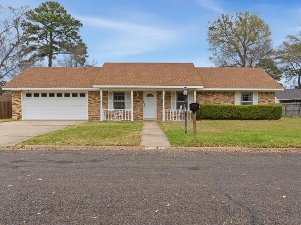 2903 Crestwood Ln, Kilgore, TX 75662