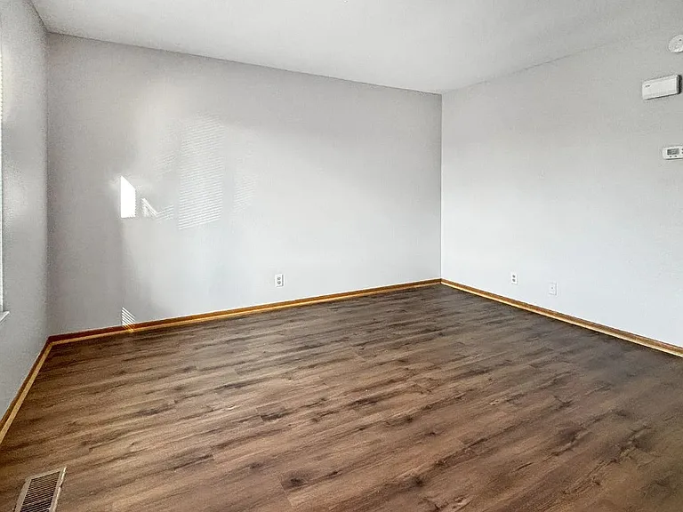 451 Lincoln Ave #3 — Photo 1