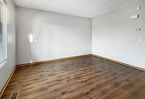 451 Lincoln Ave #3 Photo 1