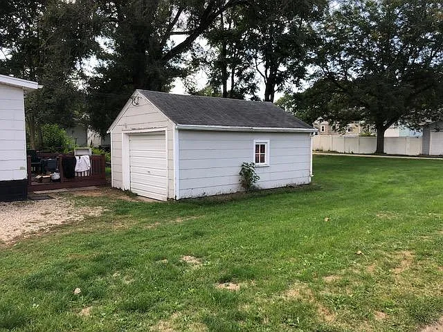113 N Cleveland St photo 1