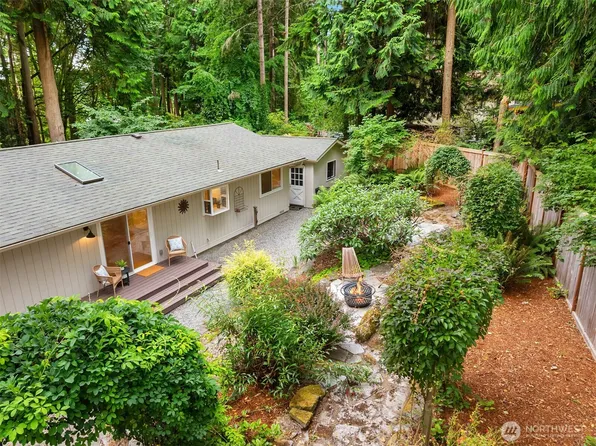 9820 NE Beach Crest Drive, Bainbridge Island, WA 98110