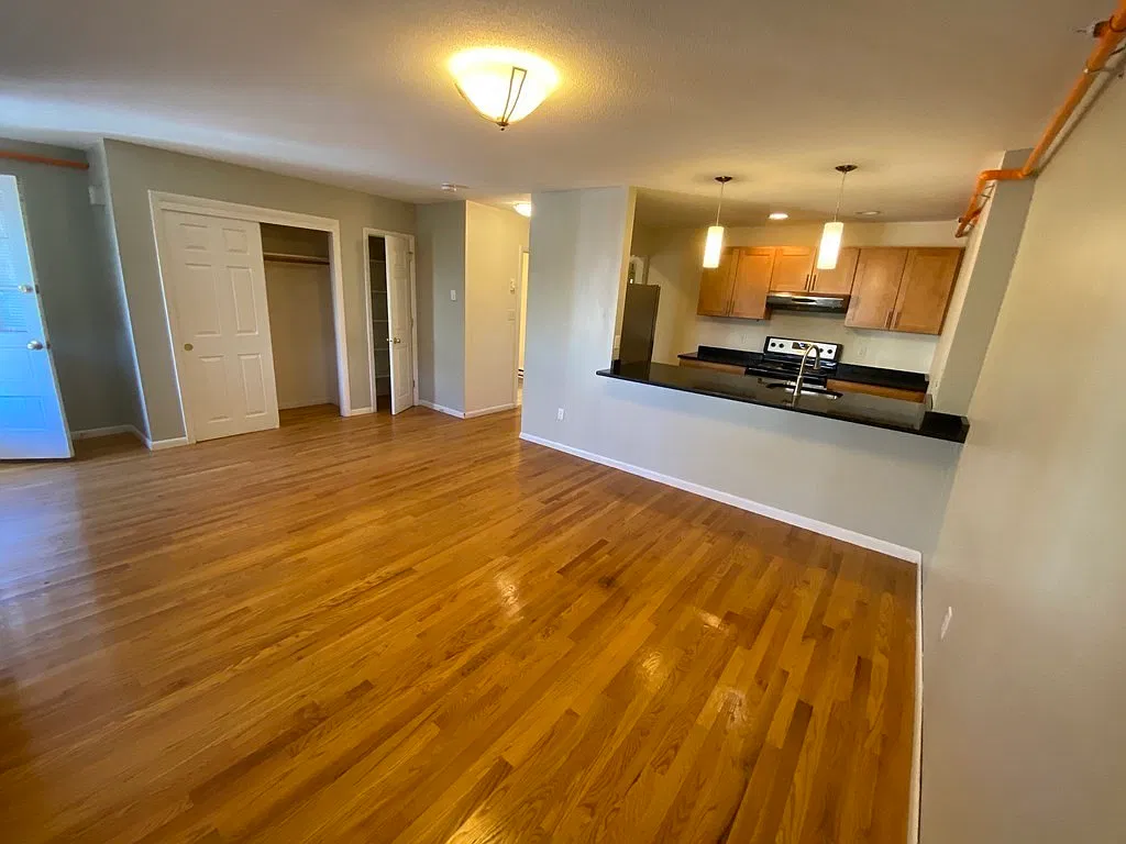 1 bed, 750 sqft, $1,950 — Photo 4