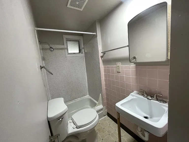 1021 Mill St #6 — Photo 6