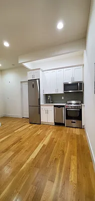 Rented by Compass | media 28