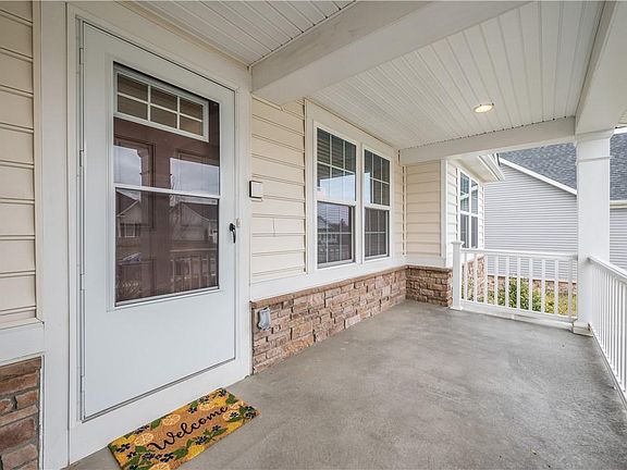 2nd image of 104 Laurel Valley Dr