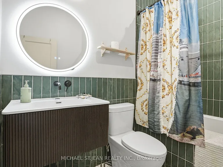 472 Barton St E #UPPER — Photo 12