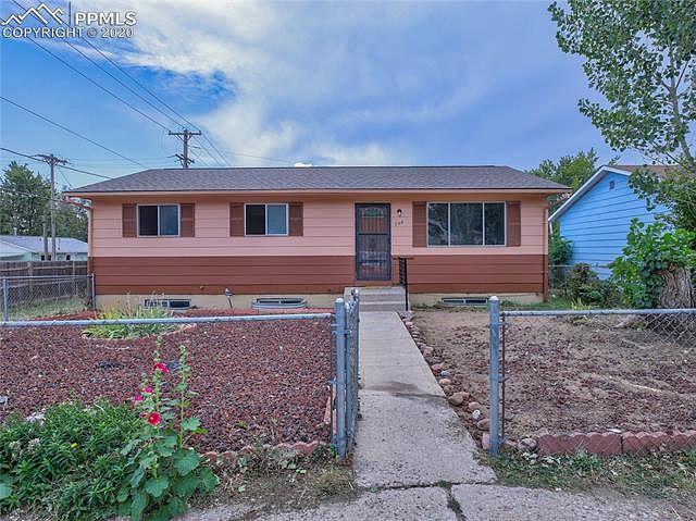 1st image of 748 Winnepeg Dr