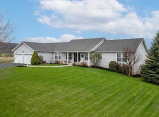 117 Houtz Ln, Port Matilda, PA
