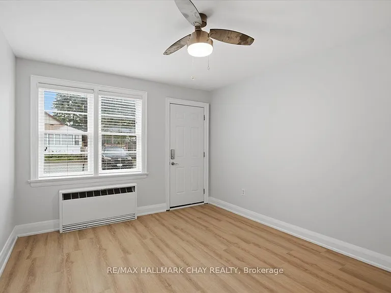 15 Parkside Dr #3 — Photo 31