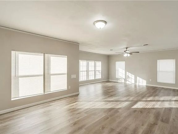 2nd image of 3500 S McKinley Ave