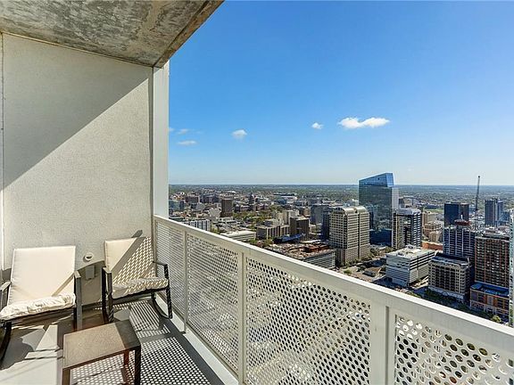 4th image of 301 West Ave #4604