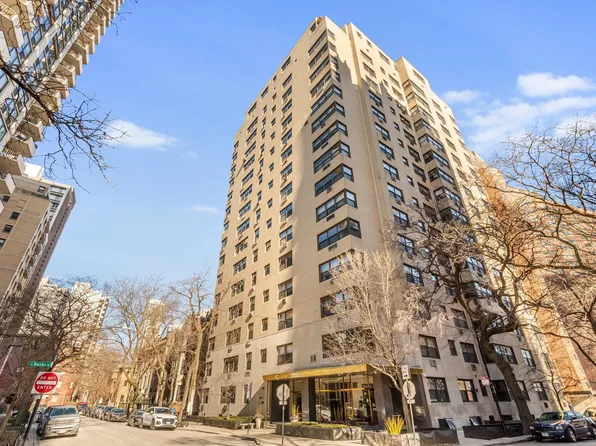 1335 N Astor St APT 12A, Chicago, IL 60610