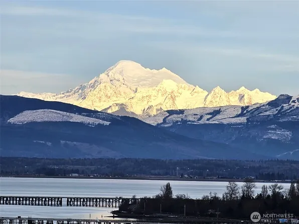 4115 Mitchell Drive, Anacortes, WA 98221