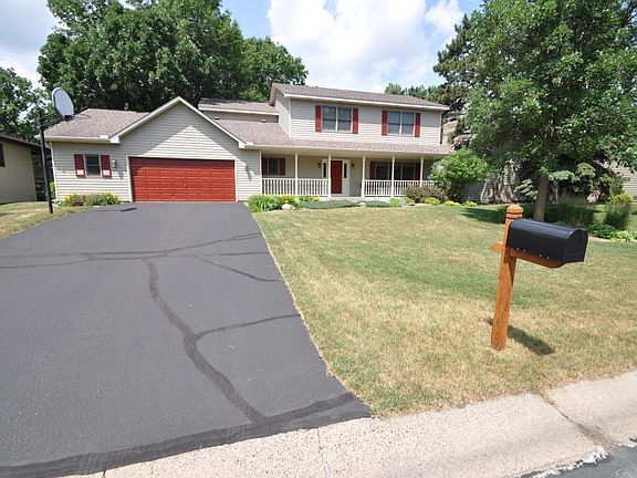 2nd image of 13380 Hidden Creek Dr NW