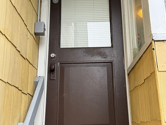 Rear apartment access