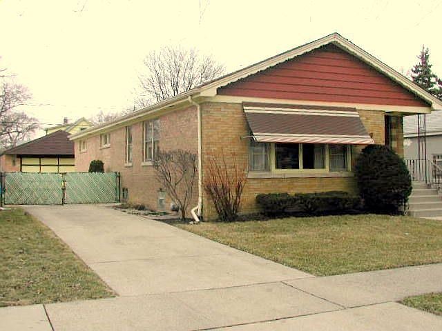 1st image of 12124 Artesian Ave