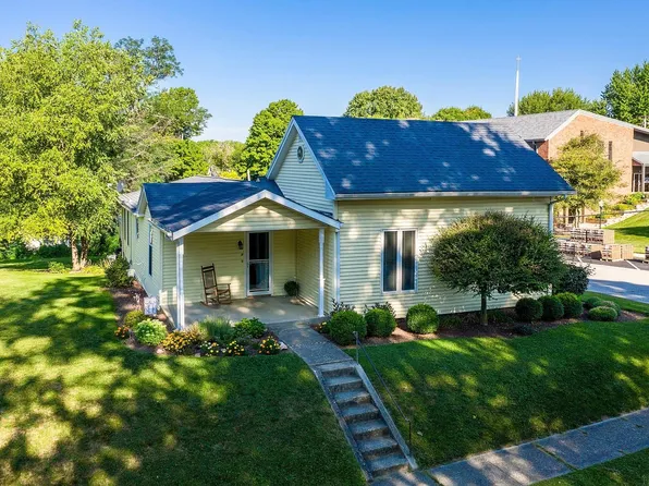 585 N Main St, Roanoke, IN 46783