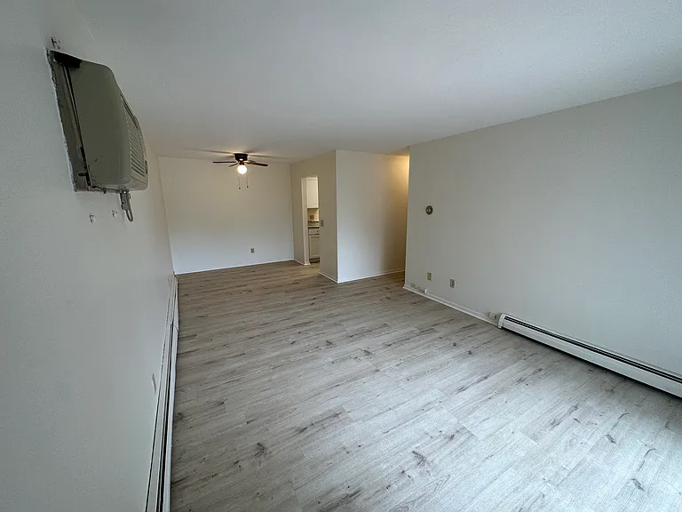 2122 Allen Blvd #27 — Photo 10