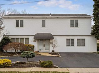 2985 Cheryl Rd, Merrick, NY 11566