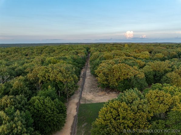 106099 N 3810th Rd, Okemah, OK 74859