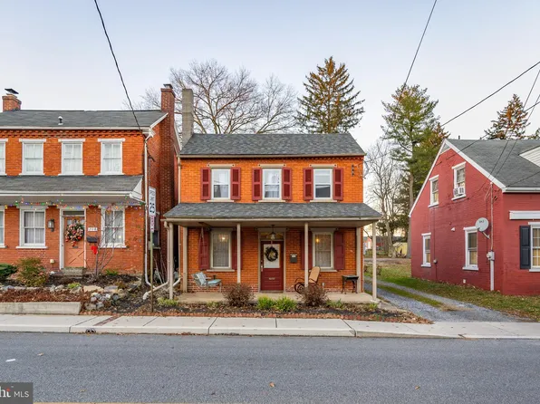 157 W Frederick St, Millersville, PA 17551