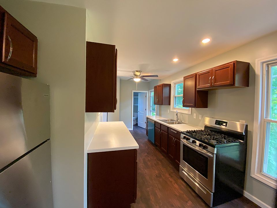 1st image of 505 2nd St